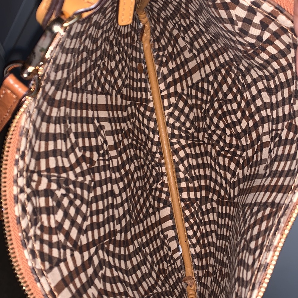 Mcm Liz Large Reversible Tote With Clutch And Ext… - image 4